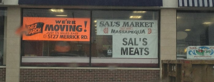 Sal's Meat Market is one of Lieux sauvegardés par Christopher.