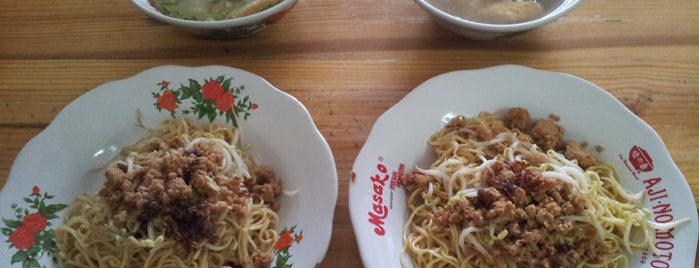 Bakmi Ko Hon Toboali is one of Famous Local & Asian Restaurants ~.