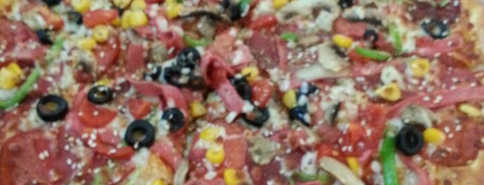 Domino's Pizza is one of Tempat yang Disimpan Gizemli.