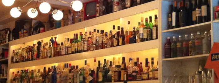 Dill & Drinks Bistro is one of Guada : понравившиеся места.