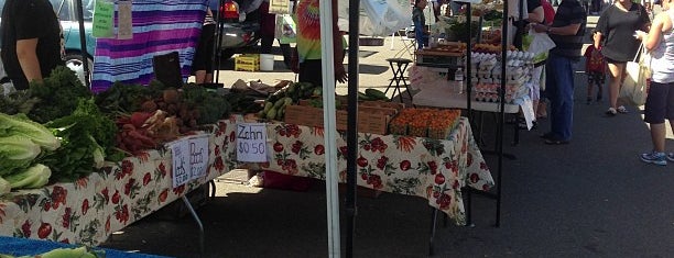 Certified Farmers' Market is one of Robertさんの保存済みスポット.