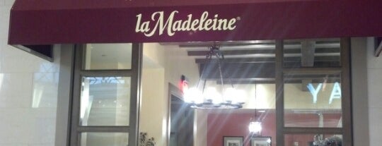 la Madeleine French Bakery & Café Tyson's Corner is one of OMAR'ın Beğendiği Mekanlar.