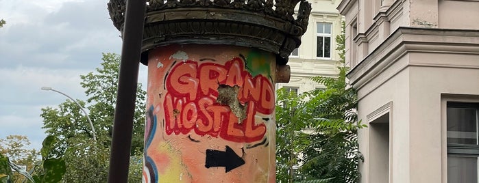 Grand Hostel is one of Всякое хорошее.