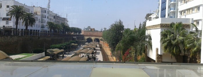 Gare de Rabat-Ville is one of สถานที่ที่ Byron ถูกใจ.