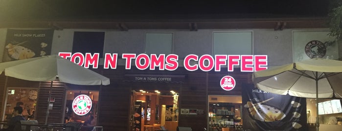 Tom N Toms Coffee is one of LA.