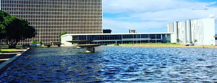 Palácio do Buriti is one of Pontos Turísticos de Brasilia - DF.