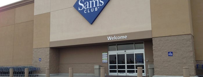 Sam's Club is one of Locais curtidos por Susan Evans.