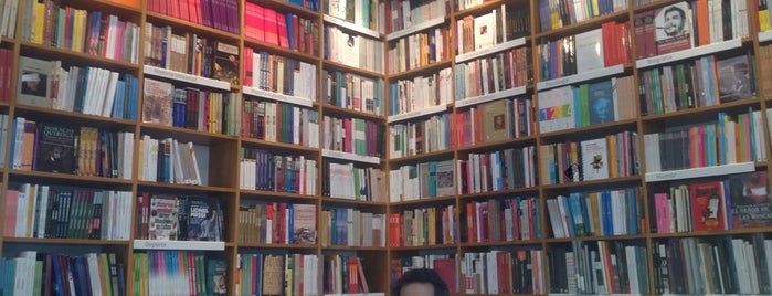 Galerna Libros is one of Libros.