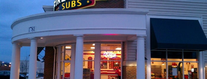Firehouse Subs is one of Lugares favoritos de Kory.