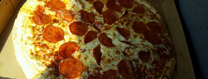 Little Caesars Pizza is one of John : понравившиеся места.