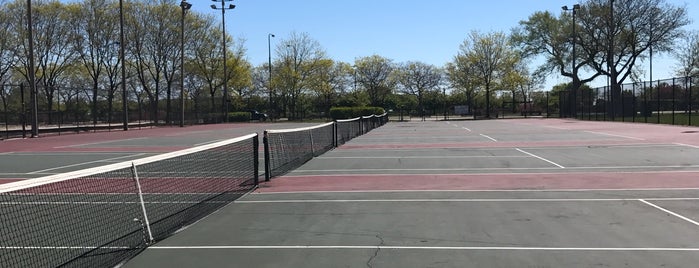 Grant Park Tennis Courts is one of If I'm "off the grid" you'll find me here.