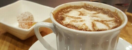 Hokka Cafe & Love is one of Mehmetさんの保存済みスポット.