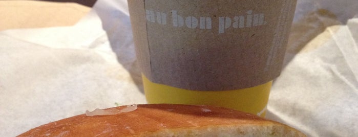 Au Bon Pain is one of Places to eat at.