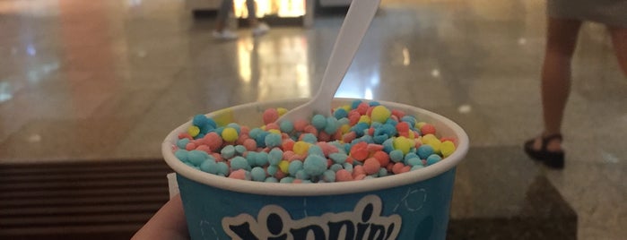 Dippin' Dots is one of Foodtrip and Les Chill Baby! :).