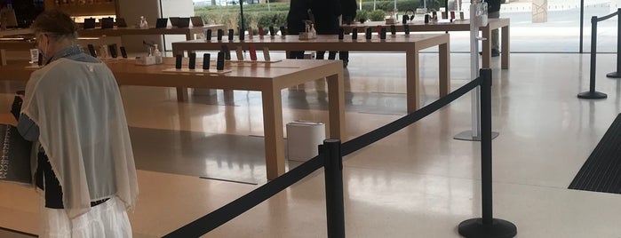 Apple Southpoint is one of Apple Stores US East.