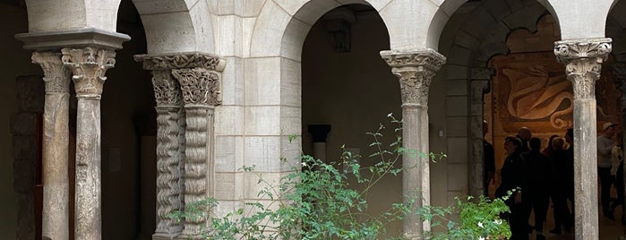Saint-Guilhem Cloister is one of Kimmieさんの保存済みスポット.