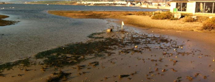 Chesil Beach Cafe is one of James Alistair’s Liked Places.