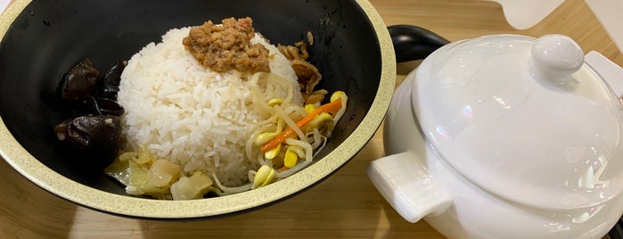 新仙清湯腩 is one of Hong Kong to-eat.