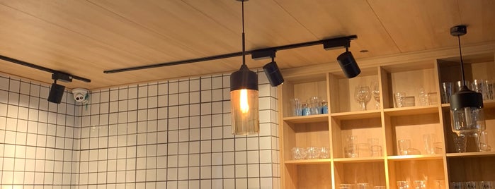 拾谷 Good Grain Kitchen & Cafe is one of Posti che sono piaciuti a Beeee.