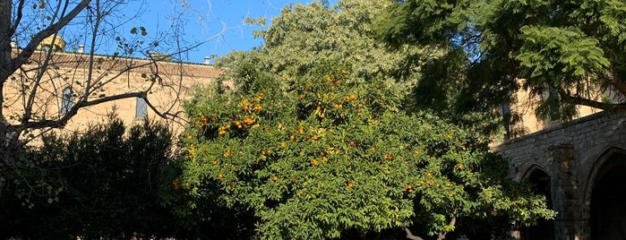 Llegim al Jardí is one of Dominic'in Beğendiği Mekanlar.