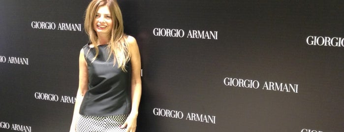 Giorgio Armani is one of สถานที่ที่บันทึกไว้ของ Olesya.