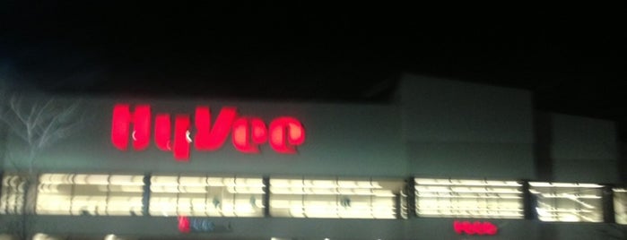 Hy-Vee is one of Glennさんのお気に入りスポット.