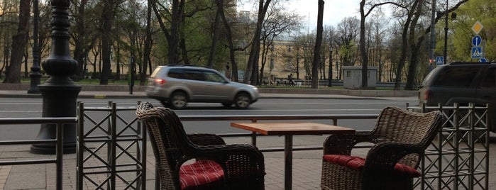 Charden Bar & Restaurant is one of Рестораны Спб.