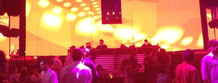 SET Nightclub is one of DJ Mag Top 100 Club (2014).