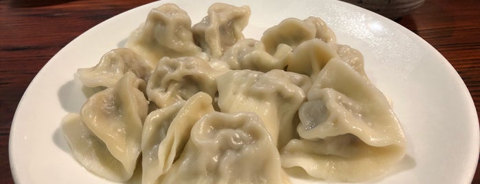 雲來居素食館 is one of Beeee : понравившиеся места.