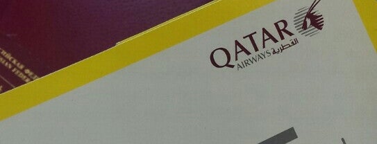 Qatar Airways Ticket Desk is one of Alex : понравившиеся места.