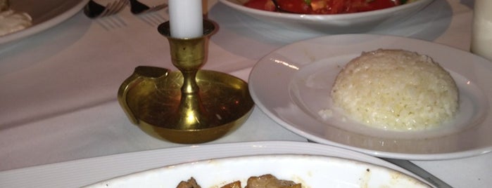 Restaurant Tuğra is one of Orte, die Rahime Hande gefallen.