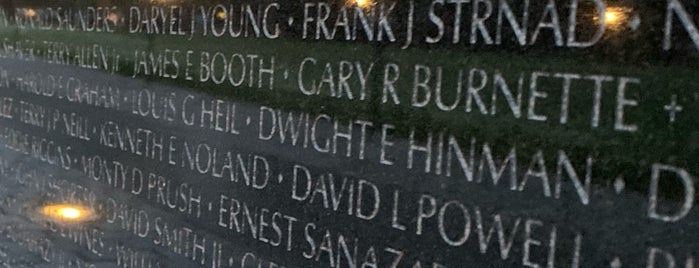 Vietnam Veterans Memorial is one of DC Monuments Run.