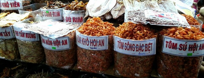 ハン市場 is one of Khu mua sắm.