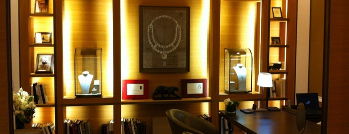 Cartier is one of Tempat yang Disukai Orietta.