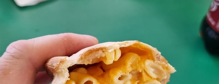 Nonna's Empanadas is one of Ahmad🌵'ın Kaydettiği Mekanlar.