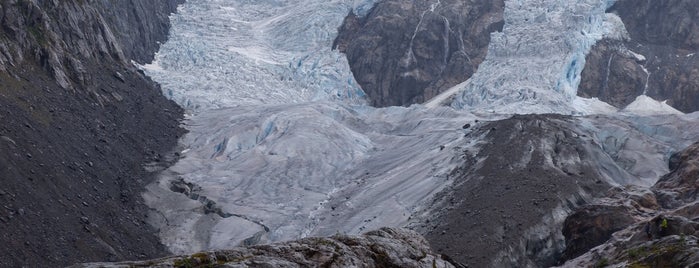 Folgefonna nasjonalpark is one of Norway.