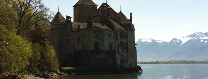 Château de Chillon is one of Lieux qui ont plu à Atilla.
