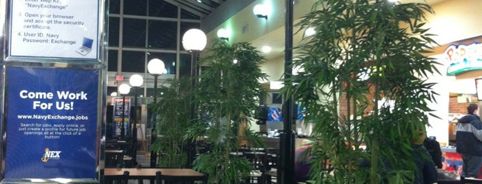 NAF Atsugi Food Court "The Greenhouse" is one of Vicさんのお気に入りスポット.