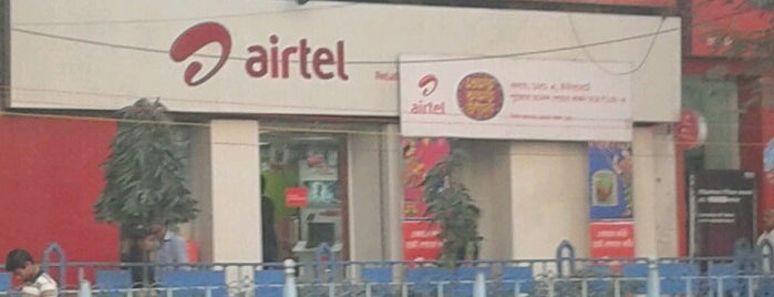 Airtel Store is one of Калькутта.