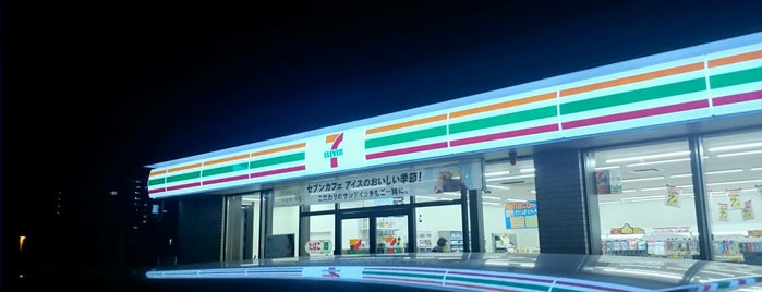 7-Eleven is one of Tempat yang Disukai makky.