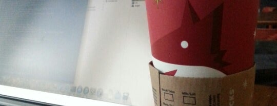 Starbucks is one of Joshua 님이 좋아한 장소.