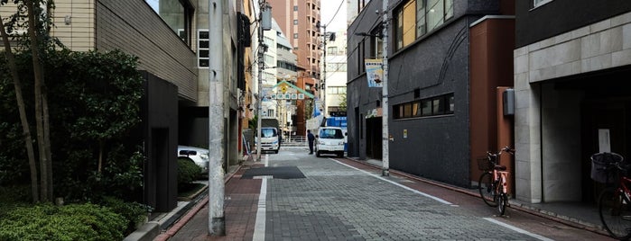 芝神明商店街 is one of 御成門 Onarimon.