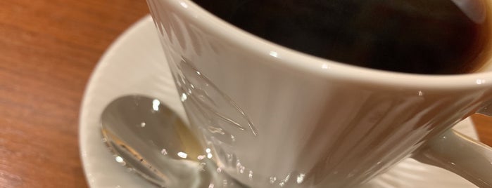 CAFÉ de CRIÉ is one of 【【電源カフェサイト掲載2】】.