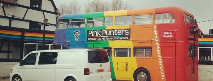 Pink Punters is one of สถานที่ที่ Paul ถูกใจ.