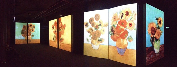 Van Gogh Alive Kiállítás is one of Buda+Pest.