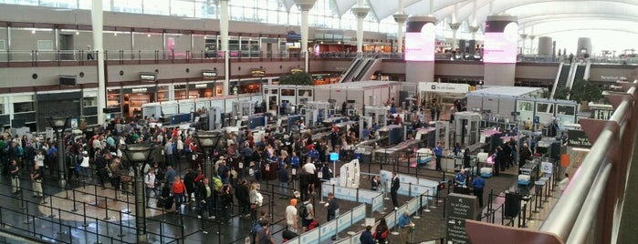 Aéroport international de Denver (DEN) is one of Denver Trip.