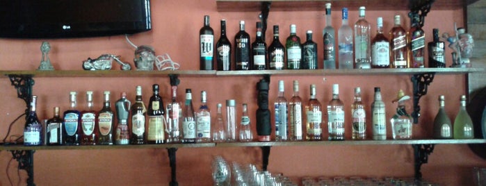 Kavern Pub is one of Lugares favoritos de Rodrigo.
