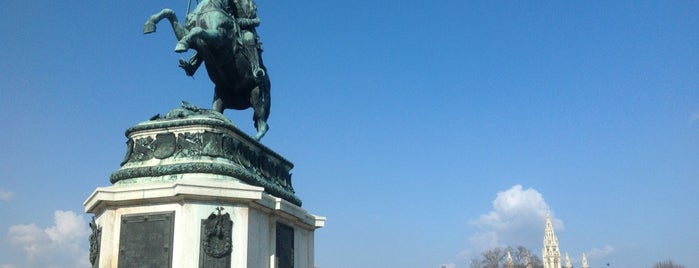 Heldenplatz is one of Tempat yang Disimpan Daniel.
