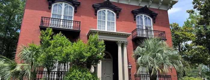 Mercer Williams House is one of Sav.