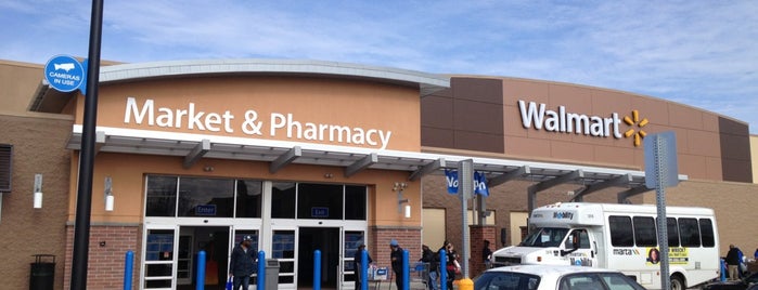 Walmart Supercenter is one of Ashley : понравившиеся места.